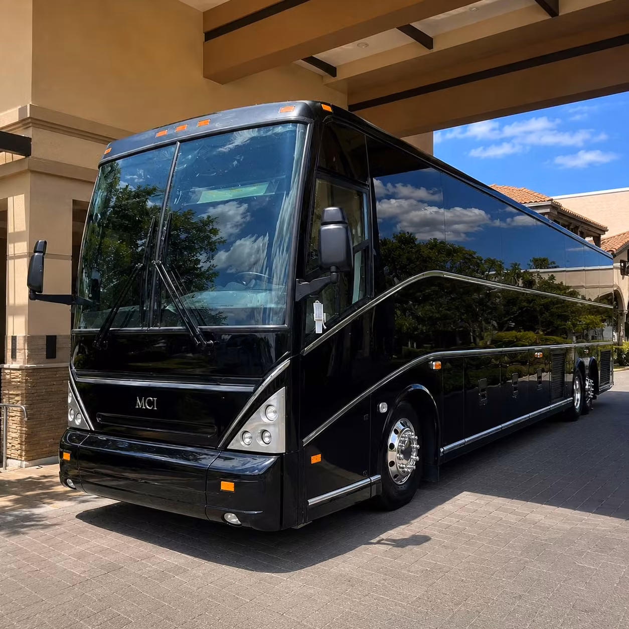airport transfer shuttle services between layton and salt lake city international airport