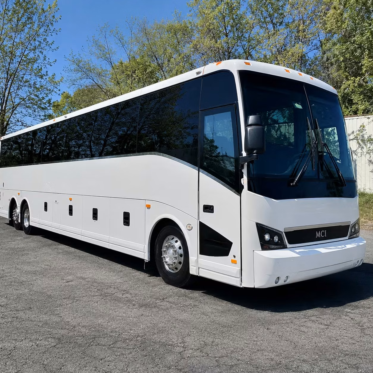 concert bus rentals from layton to usana amphitheatre and salt lake city venues
