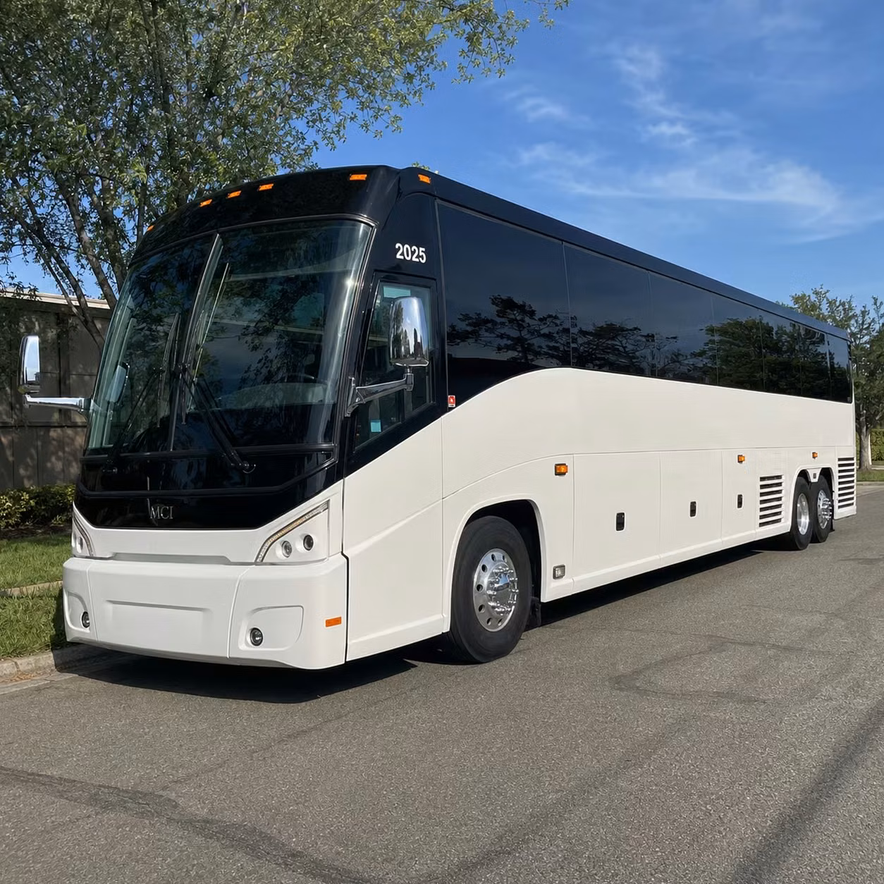 long distance bus rentals for layton sports teams and tournament travel