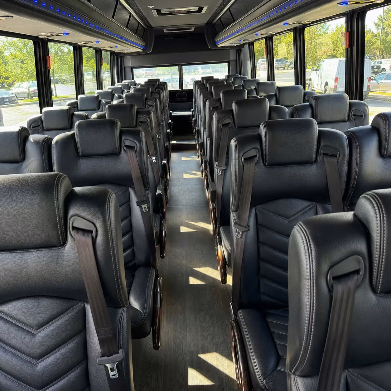 minibus rentals for smaller layton classroom groups and short day trips